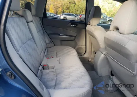 2010 Subaru Forester 2.5X Premium z USA, uszkodzony, nr VIN JF2SH6CC7AH906046